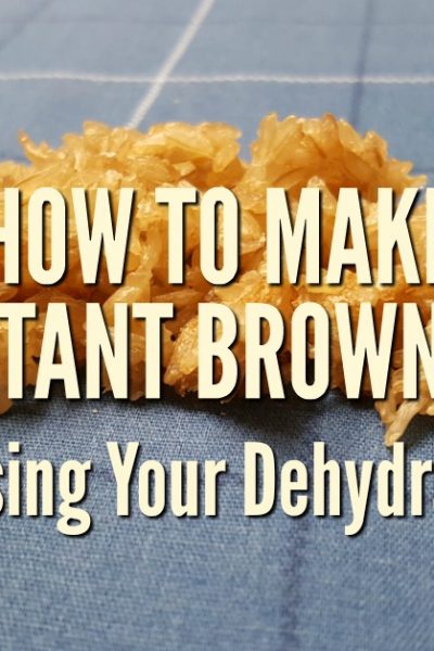 You can learn to make your own instant brown rice at home. This recipe uses a dehydrator to dry cooked rice and speed up the cooking time when you are ready to serve it for meals | Rockin W Homestead